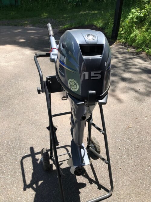 2010 Yamaha 15 HP 2 Cylinder 4 Stroke 15" Tiller Outboard Motor - Image 1
